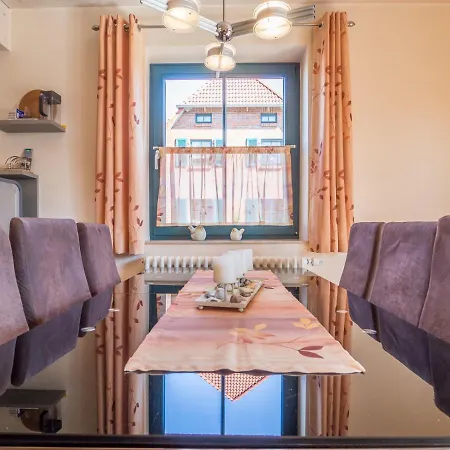Ferienhaus Laterne بيت للعطل *