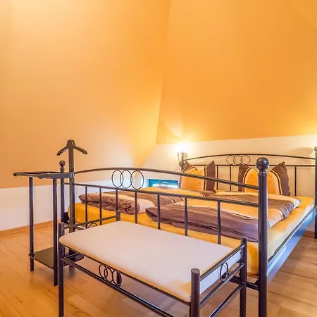 Ferienhaus Laterne بيت للعطل بريجا