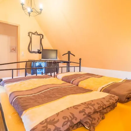 Ferienhaus Laterne بيت للعطل *